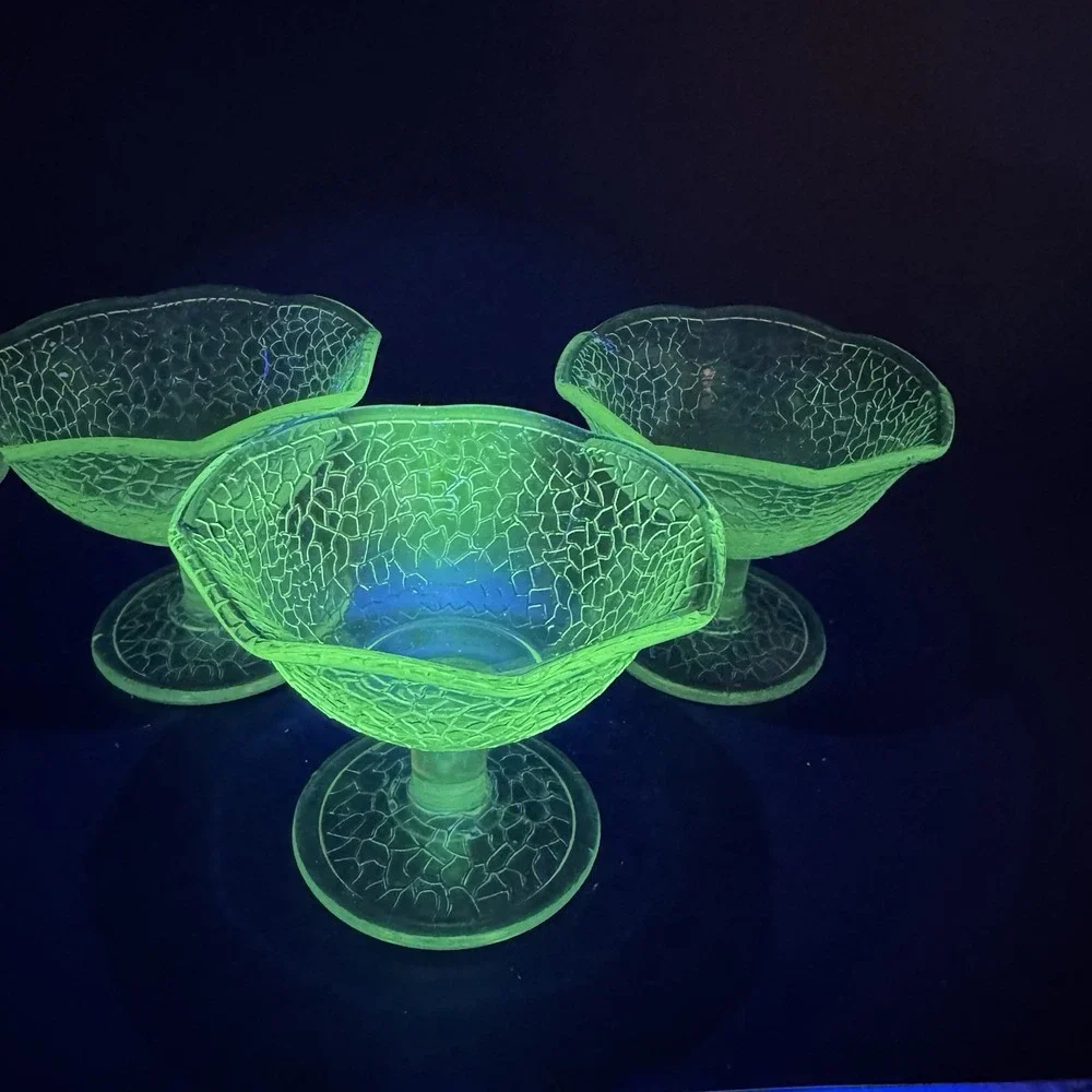 Set of 5 Crackle Me Cracky LE Smith Sherbet Bowls Ruffle Manganese UV Glow 1930s